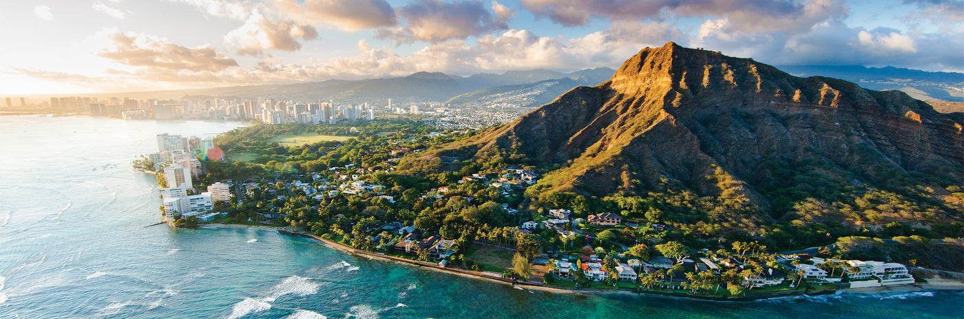 Banner areal view photo of Diamond Head