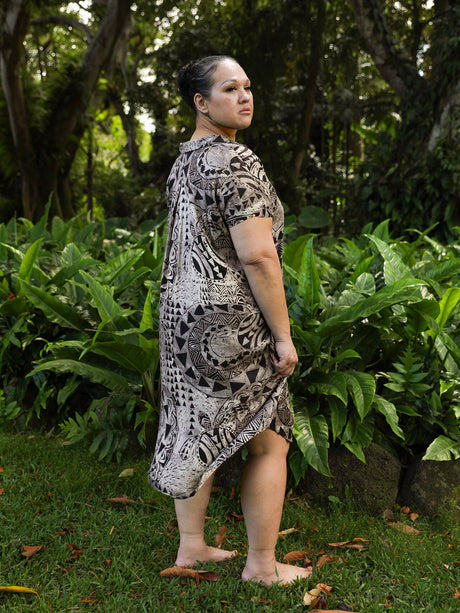 Honu Strength Silver Womens Collared Short Sleeve Dress